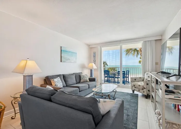 Oceanfront Escape At Castle Apartamento