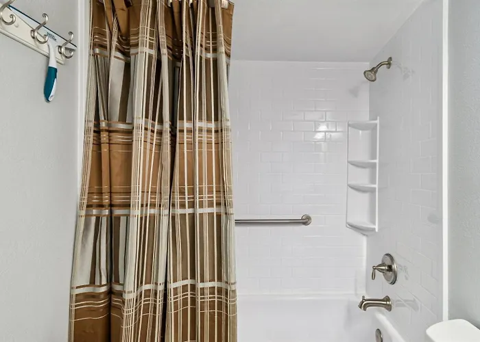 Oceanfront Escape At Castle Apartamento