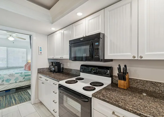 Oceanfront Escape At Castle Apartamento *