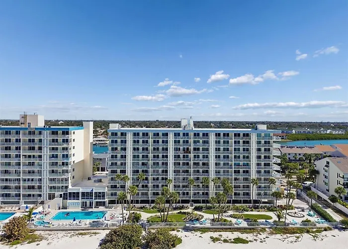 Oceanfront Escape At Castle *
